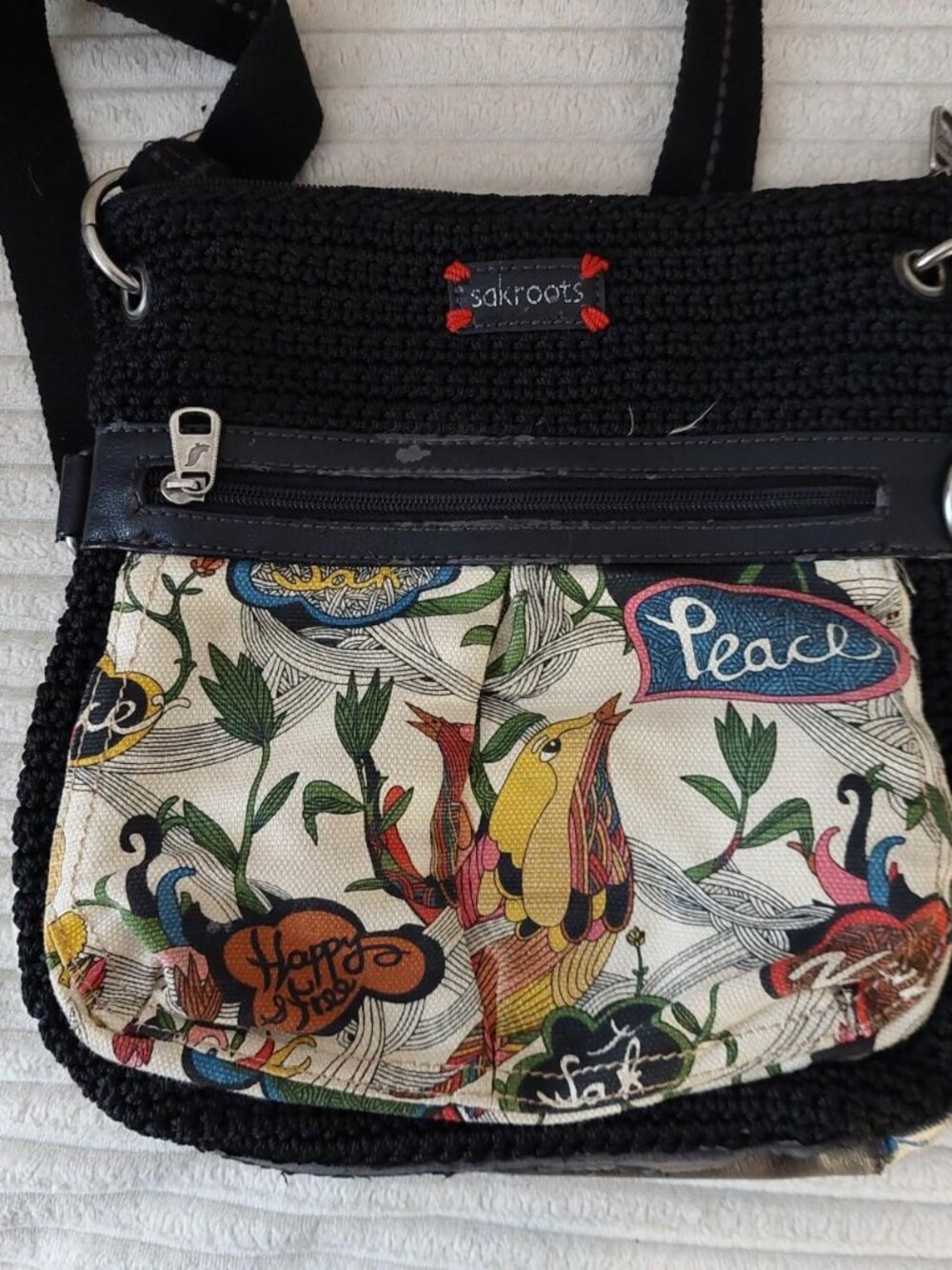 Sakroots crossbody bag with adjustable strap #boho #festival Sakroots Artist Ci